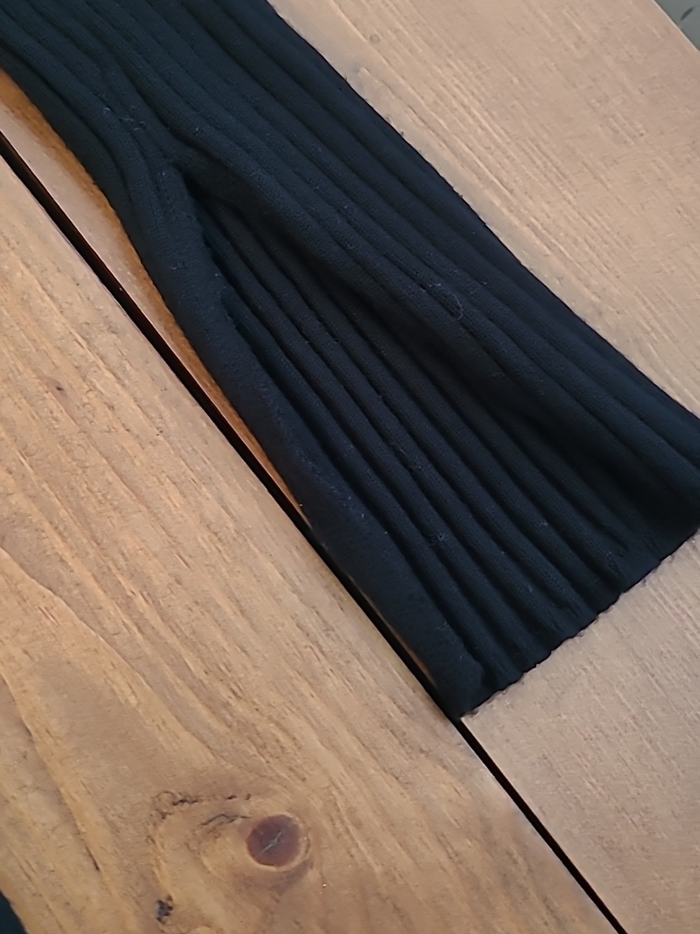 Black V-neck Ribbed Sweater Dress - Picture 4 of 9